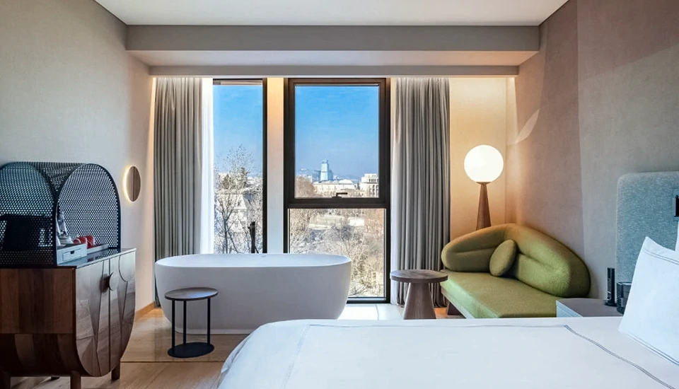 سوئیس اوتل تفلیس